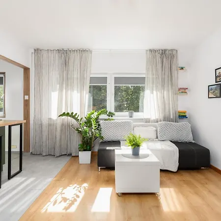 Apartment Nature & By Renters *