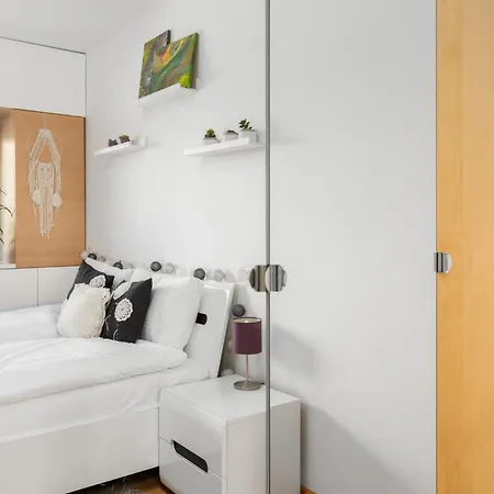 Apartment Nature & By Renters